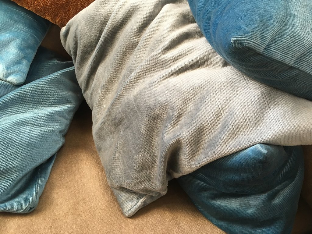 /27